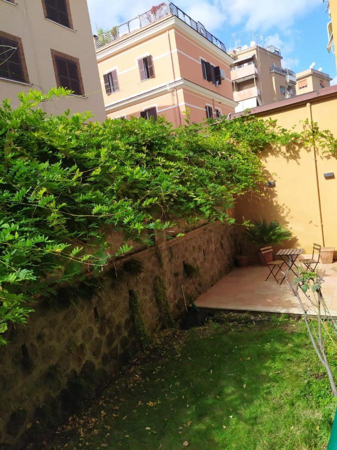 Angolo sul Giardino Roma Esterno foto