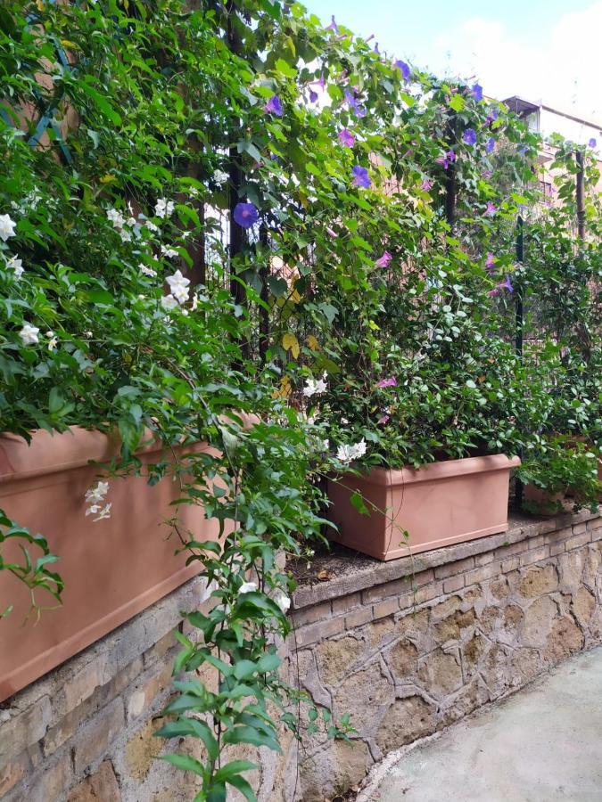 Angolo sul Giardino Roma Esterno foto