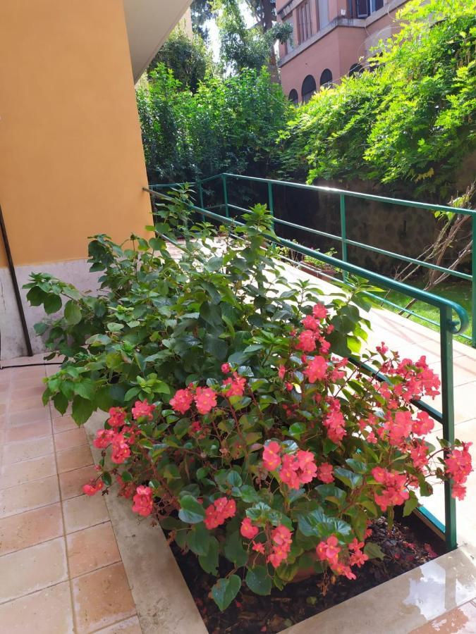 Angolo sul Giardino Roma Esterno foto